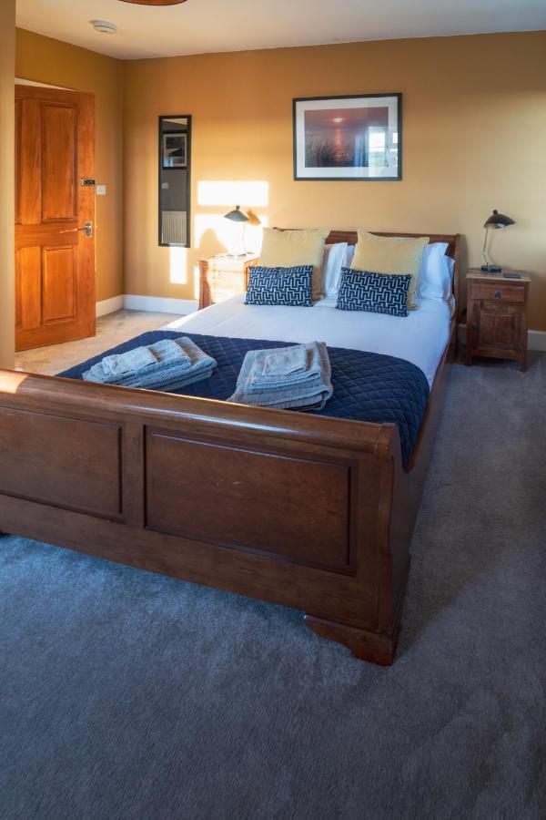 New Wiggle Farmhouse Millbrook Extérieur photo